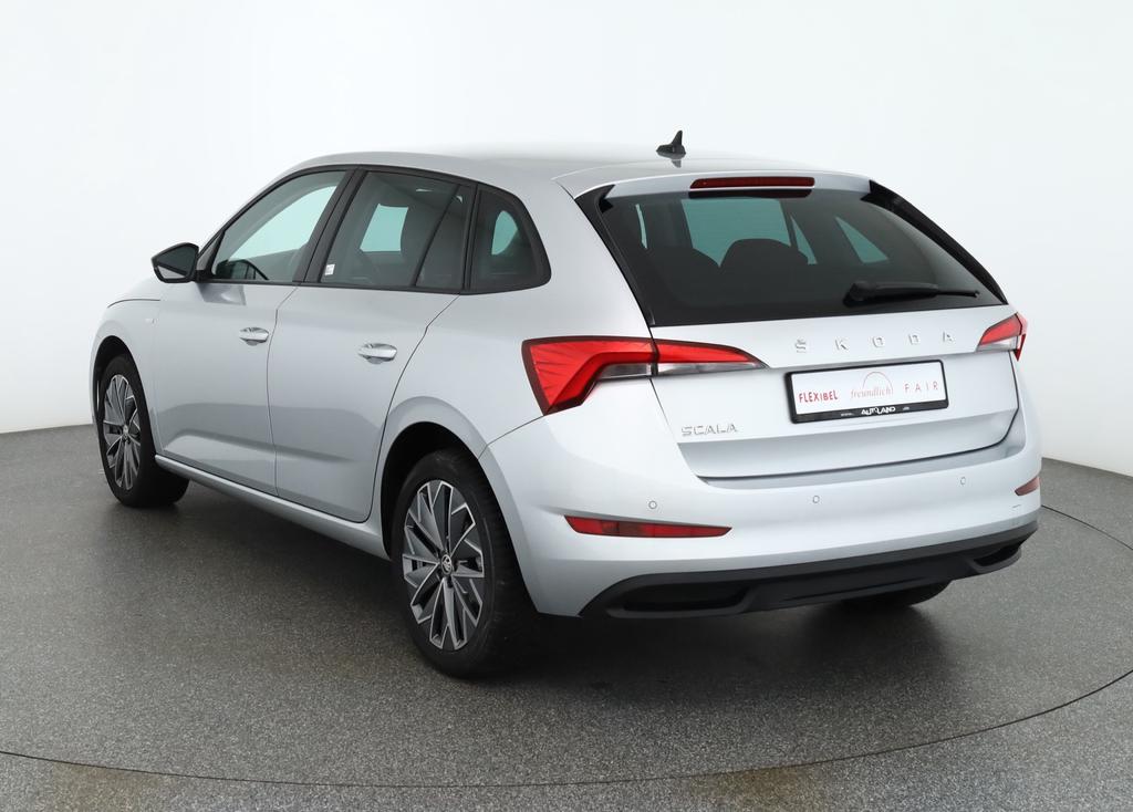 Skoda Scala 2023 г. Серебристый, пробег 55803 км