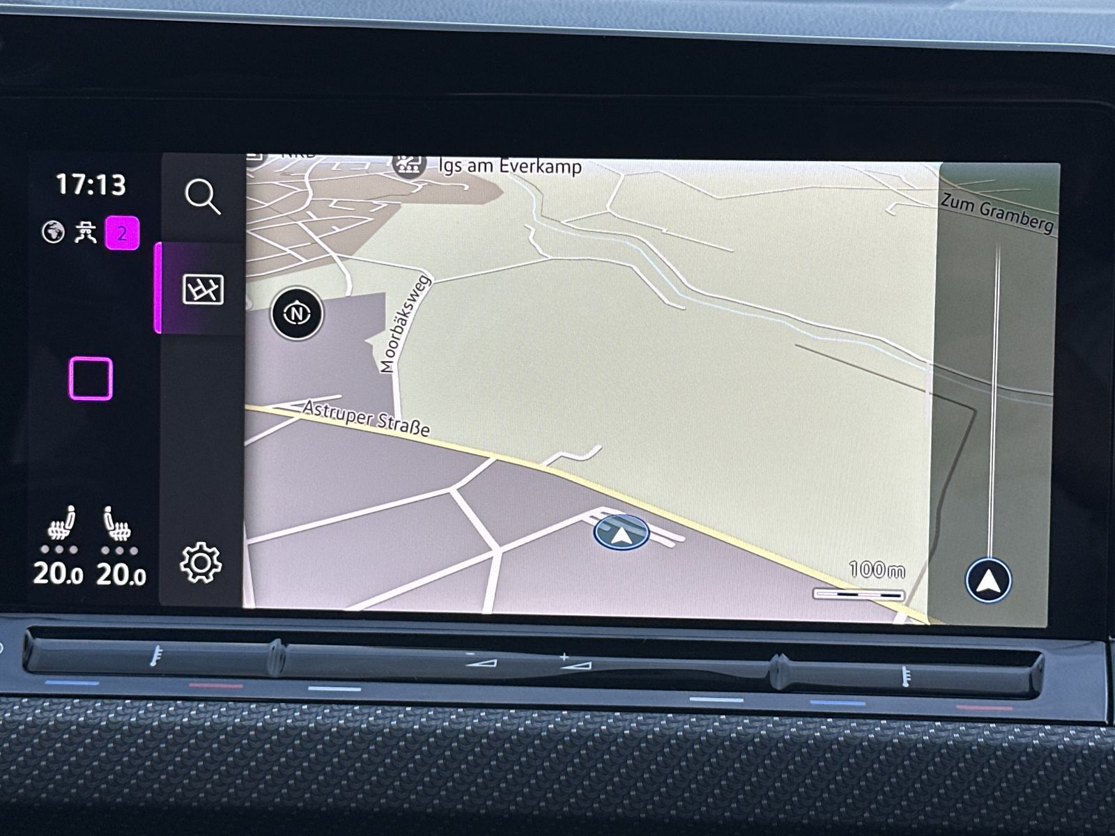 Fahrzeugabbildung Volkswagen Golf VIII Variant R 4Motion Black NAV+LED+HEADUP