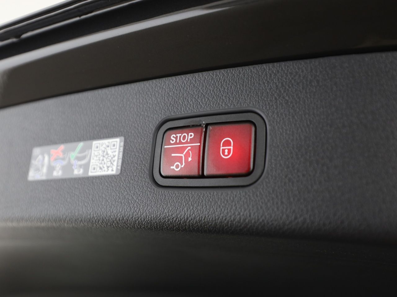 Mercedes-Benz GLC 300 de 4M EQ Hybrid AMG Digital Light Night foto 24