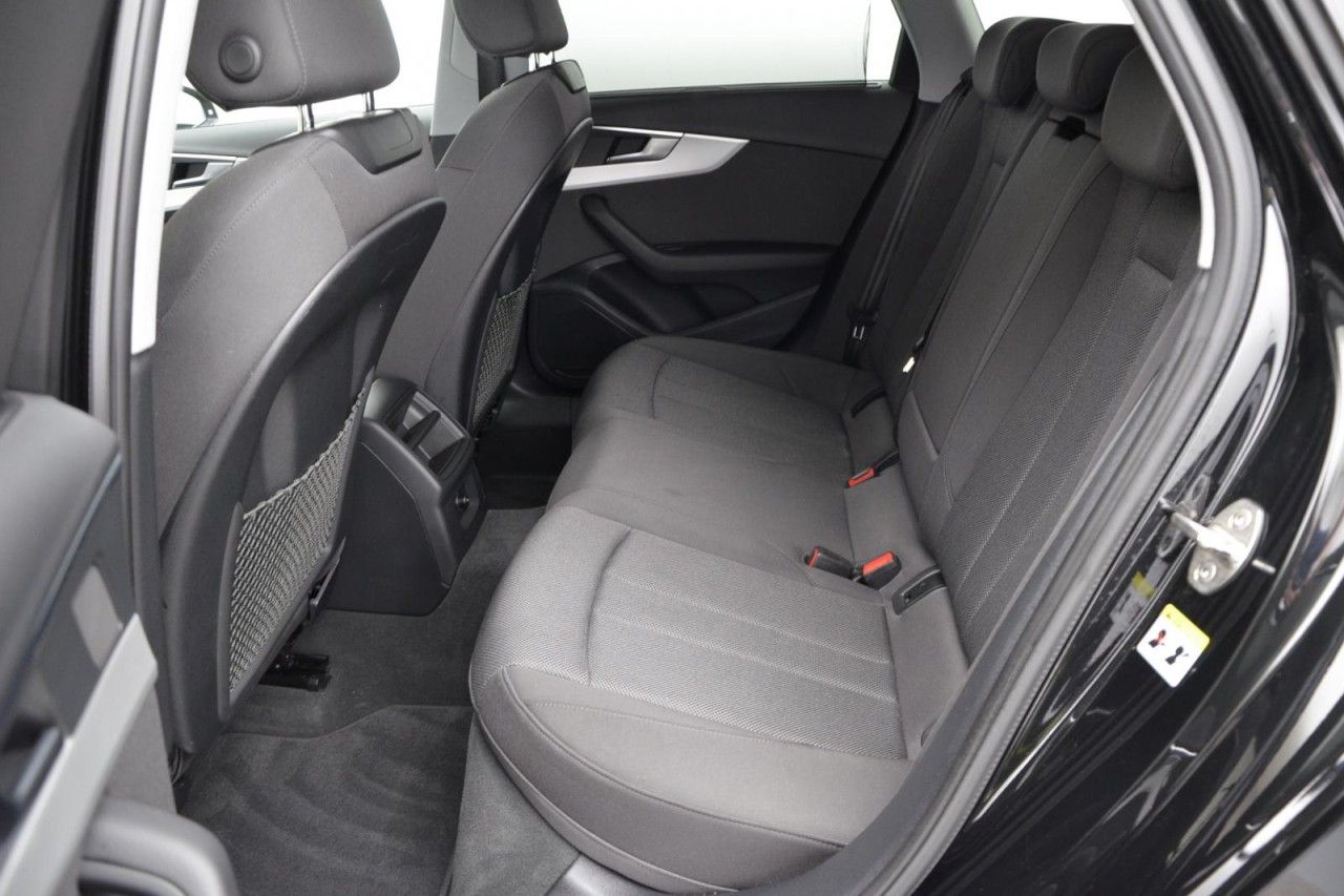Fahrzeugabbildung Audi A4 Avant advanced 35 TDI 120kW S tr. Navi LED AH