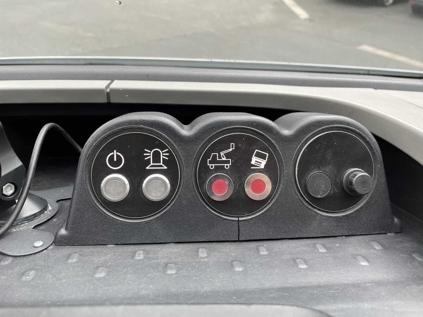 Fahrzeugabbildung Renault Trafic dCi 120 L1H1 / France Elavateur 091F 9m