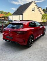 Renault Megane TCe 300 EDC GPF R.S. Trophy R.S. Trophy - Renault Megane mit Schiebedach