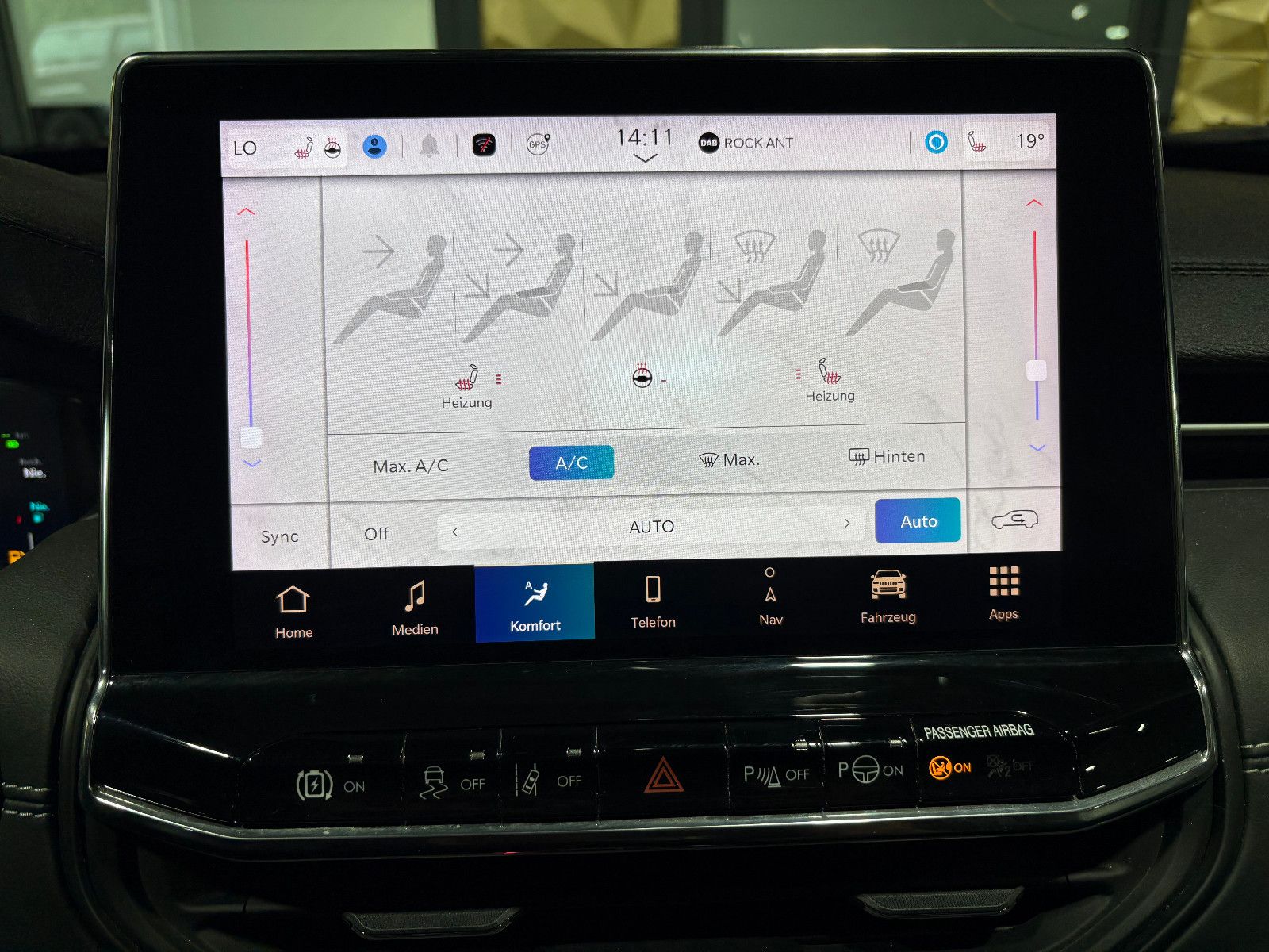 Fahrzeugabbildung Jeep Compass S Plug-In Hybrid 4WD/PANO/360°/ACC/APPLE