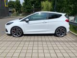 Ford Fiesta 1,5 EcoBoost ST mit Leder-Exklusiv-Pa... - Ford Fiesta in Hamburg