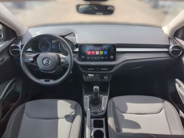 Fahrzeugabbildung SKODA Fabia 1.0 MPI Ambition CLIMATRONIC SITZHZG SMART