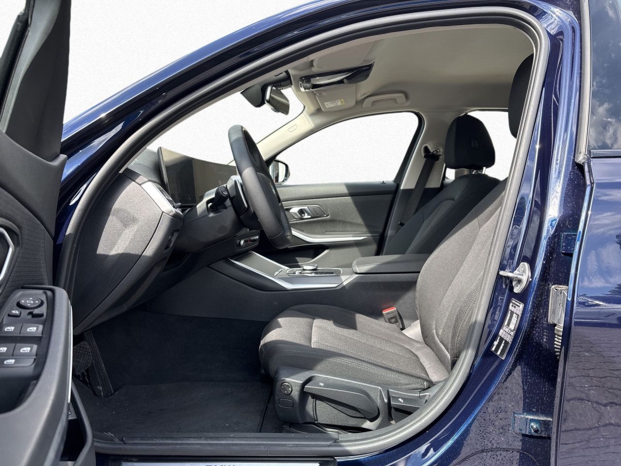 BMW 318i Touring LC+ AHK RFK DAB SHZ Leas 279,-oA foto 16