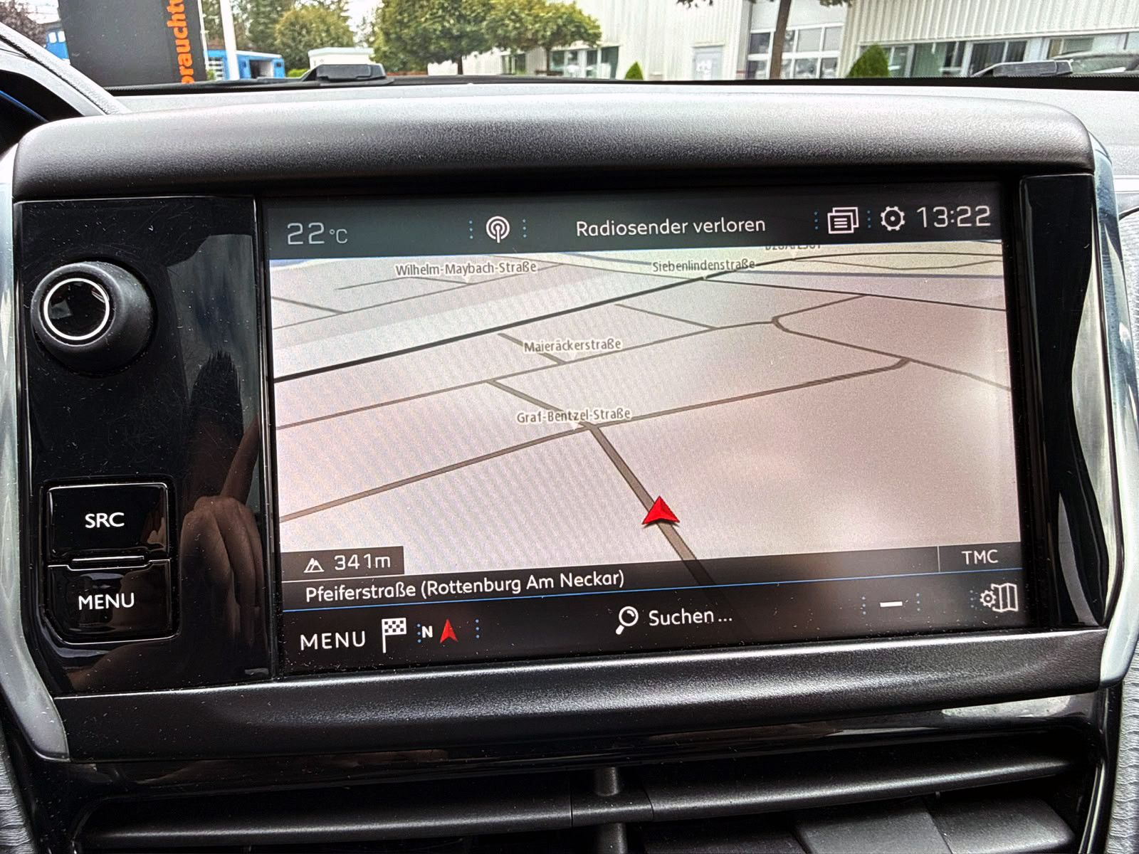 Fahrzeugabbildung Peugeot 2008 Allure 1.2 Auto. KAM PDC SHZ PANO NAV TEMP