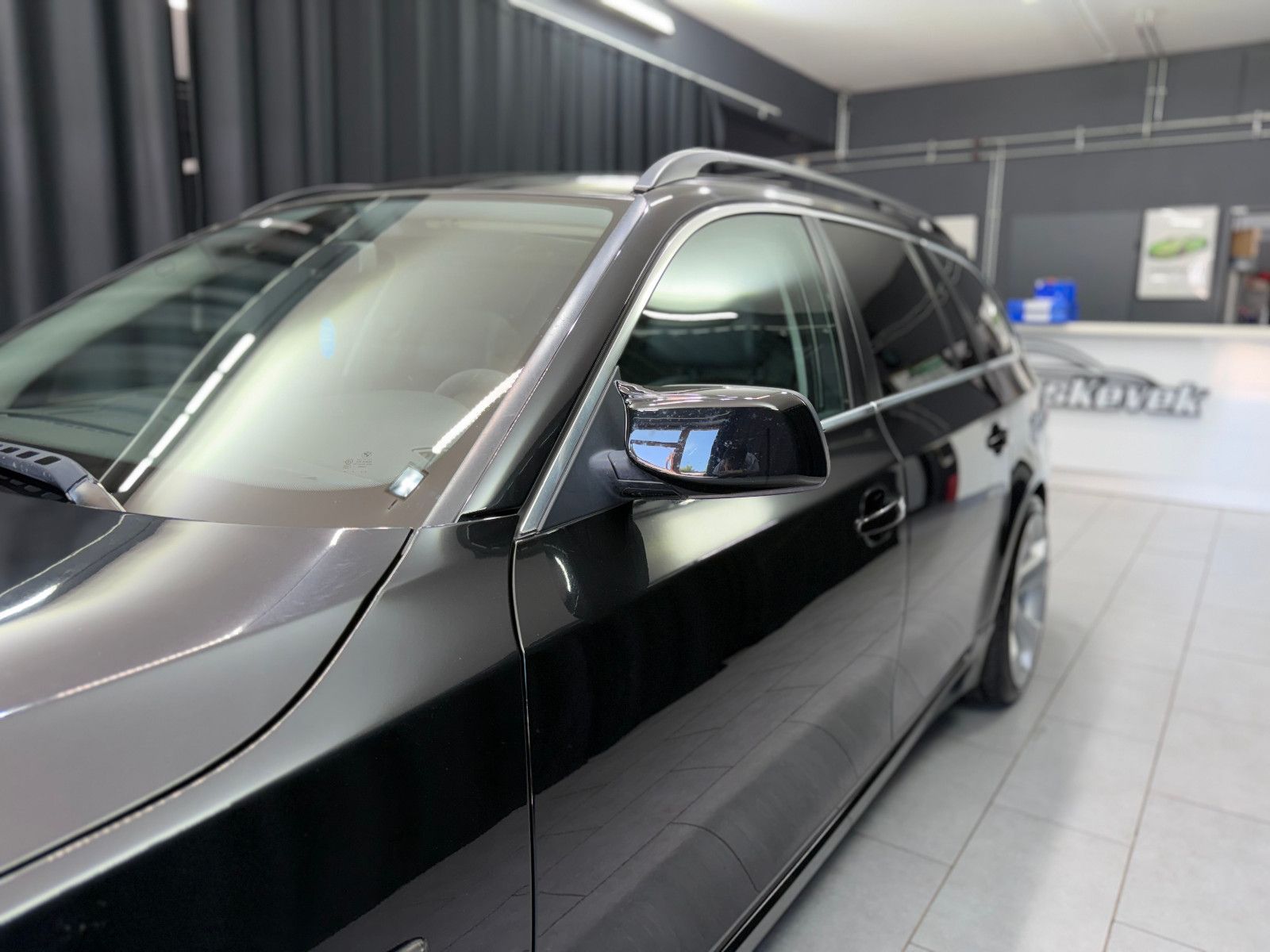 Fahrzeugabbildung BMW 523I Touring |PDC|PANO|NAVI|LEDER