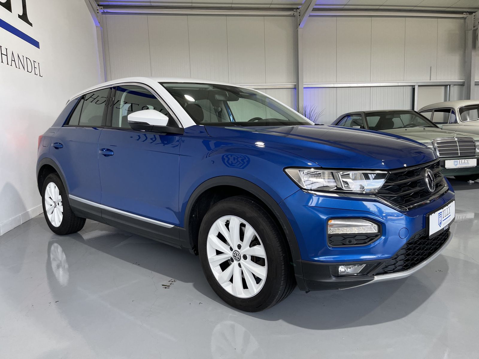 Fahrzeugabbildung Volkswagen T-Roc Style 2.0 TDI*4Motion*LED*Navi*ACC*PDC*