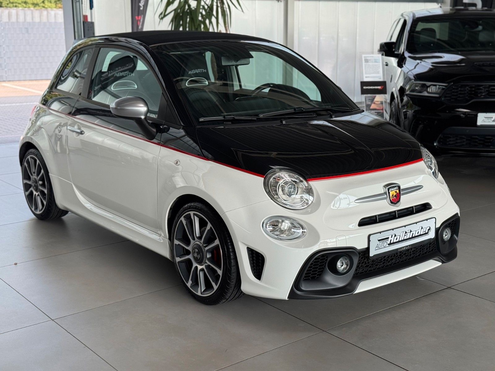 Fahrzeugabbildung Abarth 500 Cabrio 595 C Turismo 70th Anniversary