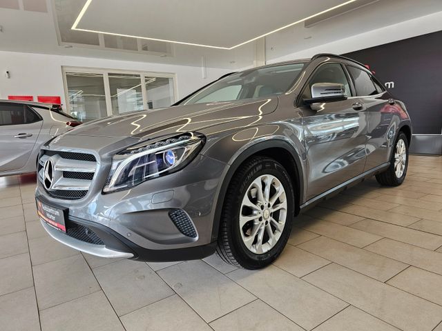 Mercedes-Benz GLA 200 *STYLE*SPORT*LEDER*NAVI*SHZ*CAM*1.HAND*