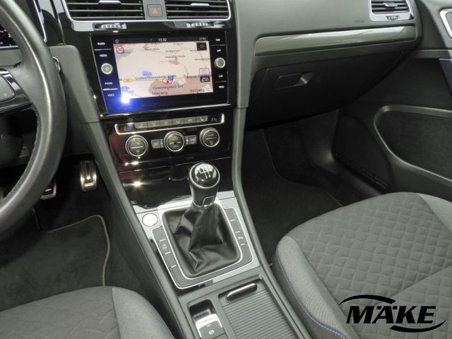 Golf R-line 1.0 TSI LED ALU 18'' NAV PDC KEYLESS