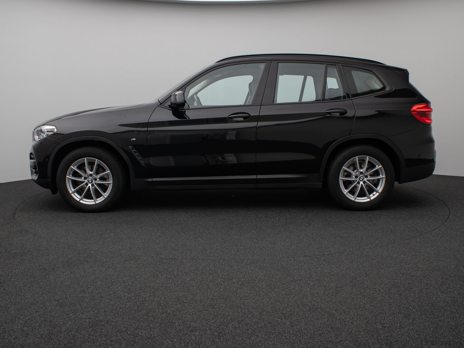 Fahrzeugabbildung BMW X3 xD20d Kamera HUD DAB H/K Leder Sport 18Zoll