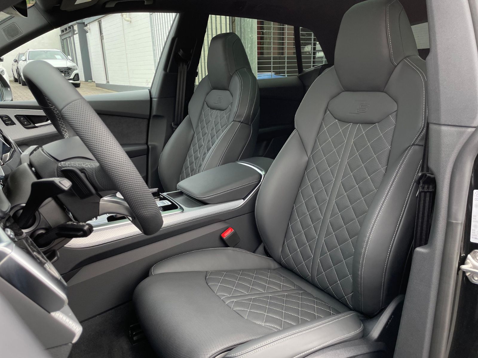 Fahrzeugabbildung Audi Q8 50 TDI Facelift |SLine|HUD|Softclose|23"|B&O|