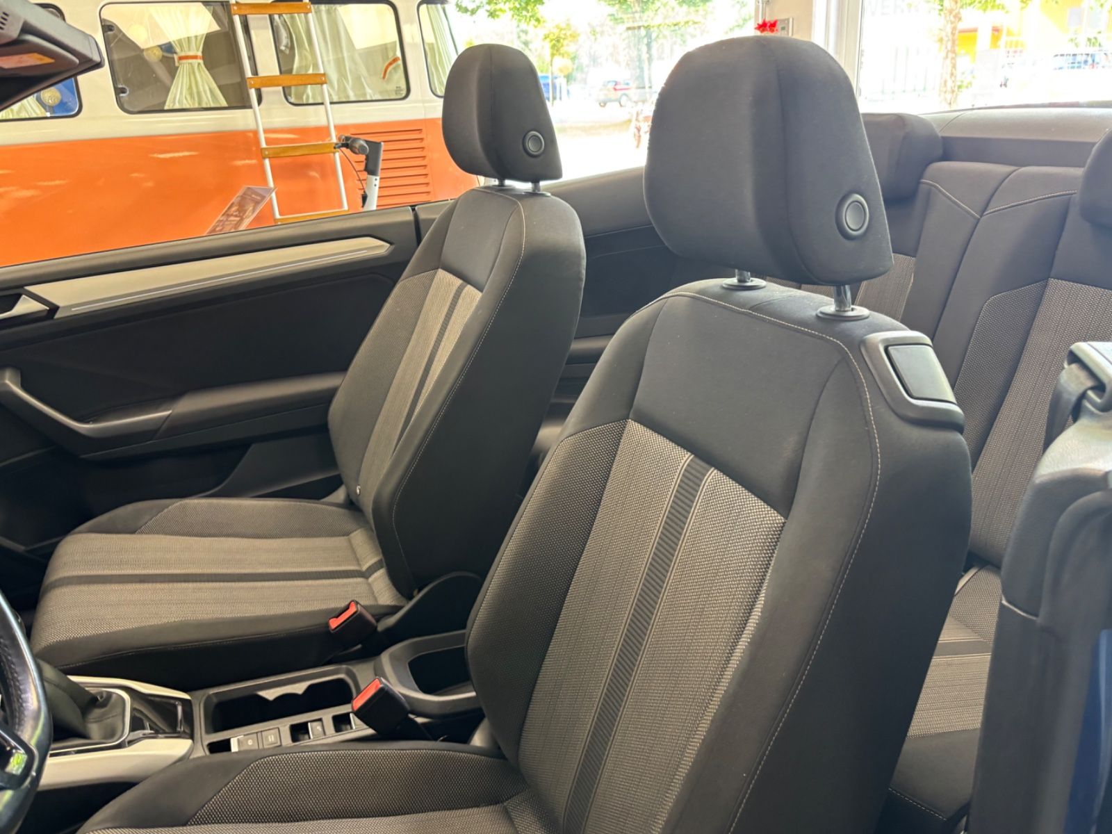 Fahrzeugabbildung Volkswagen T-Roc Cabriolet Style