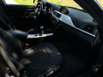 BMW 318 - 12