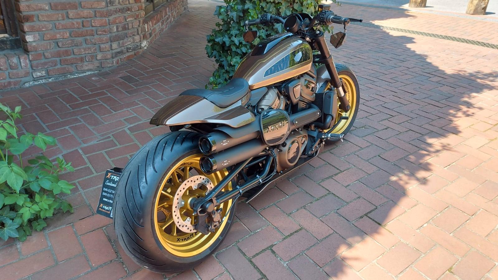 Harley-Davidson Sportster 1250 S Neu 240er Komplettumbau