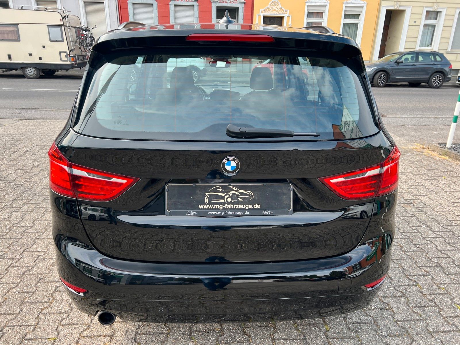 Fahrzeugabbildung BMW 218 Gran Tourer Bluetooth PDC Tempomat