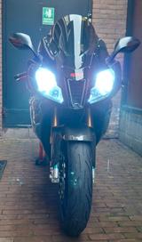 Aprilia Rsv 1000rr factory - APRILIA FACTORY RSV 1000R
