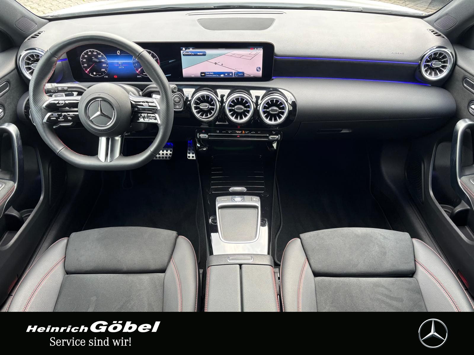 Fahrzeugabbildung Mercedes-Benz A 250 4M AMG*NIGHT-PAKET*KEYLESS*MEMORY-SITZE*