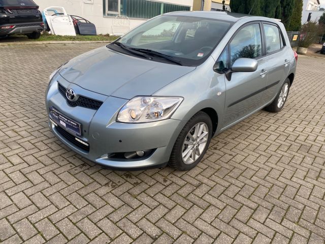 Toyota Auris Life .PDC.Tempomat.Klima