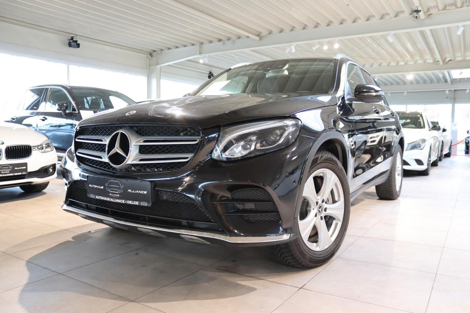 Mercedes-Benz 250d AMG Line 4Matic * Pano * RFK * NAVI * AHK