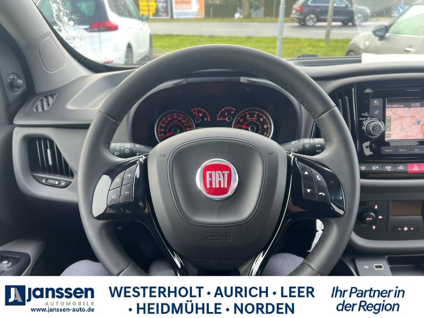 Fahrzeugabbildung Fiat Doblo 1.4 T-Jet 16V Natural Power Lounge