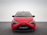 Toyota Aygo AYGO x - Toyota: Allradantrieb
