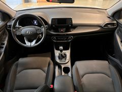 Fahrzeugabbildung Hyundai i30 Trend SHZ Klima Tempo EPH