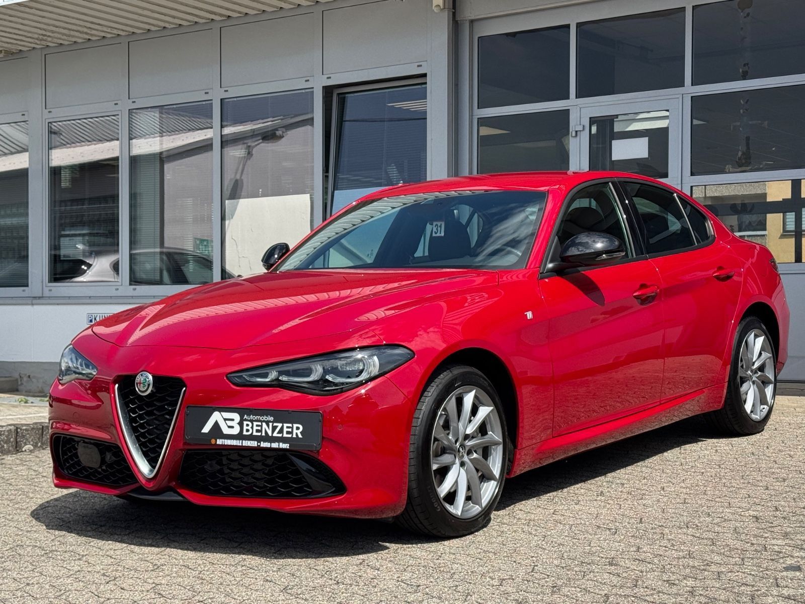 Fahrzeugabbildung Alfa Romeo Giulia Ti Q4/MEMORY/ACC/NAVI/KAMERA/LEDER/