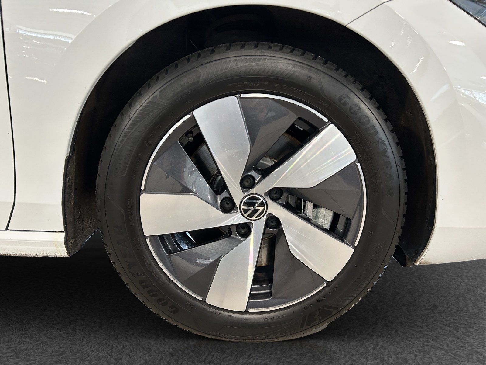 Volkswagen Passat Variant - Bild 12