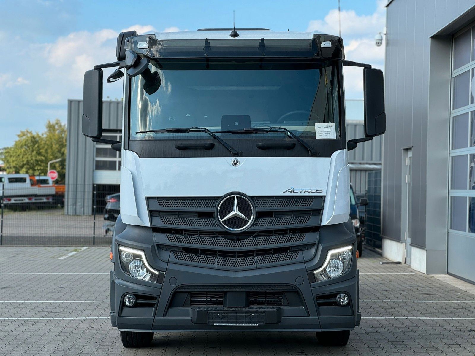 Fahrzeugabbildung Mercedes-Benz Actros 2545 6x2 MEILLER 21.70 Lenk/Lift *NEU*