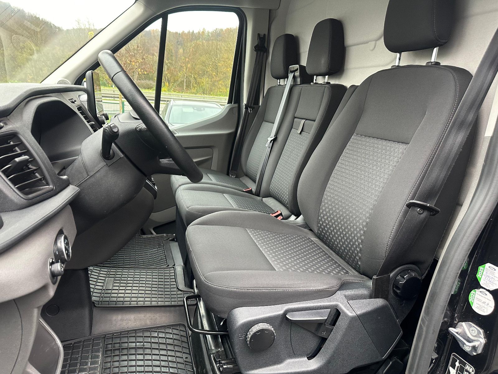 Fahrzeugabbildung Ford Transit 350 L3H2 AUTOMATIK*TREND*AHK*NAVI*EXPRES