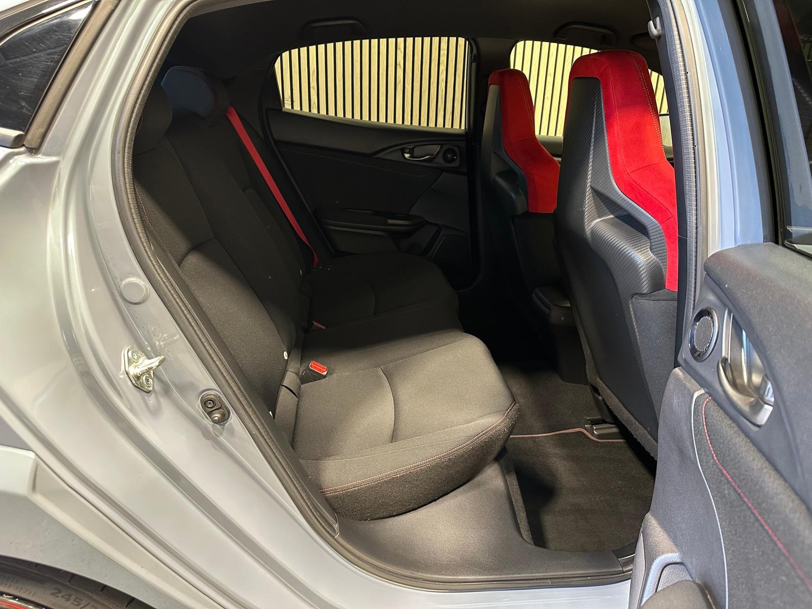 Honda Civic Type R 320 ch • 2.0 VTEC Turbo • 82 300 km • Boîte manuelle 6 • ACC • GPS • Caméra