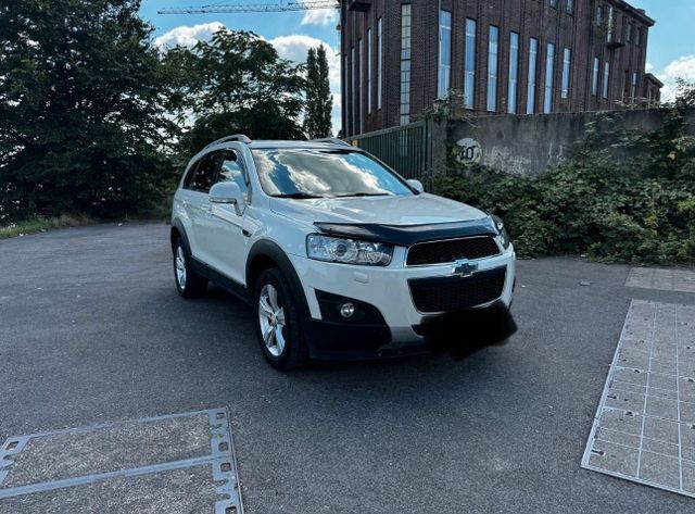 Chevrolet Chervolet Captiva 2.2 TDI Pearlwhite 7 Sitzer