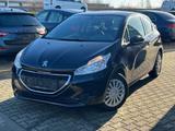 Peugeot 208 Active/Insp. neu/Klima/Motor lampe an - Peugeot 208 Unfallwagen