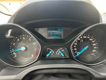 Ford Kuga - 12