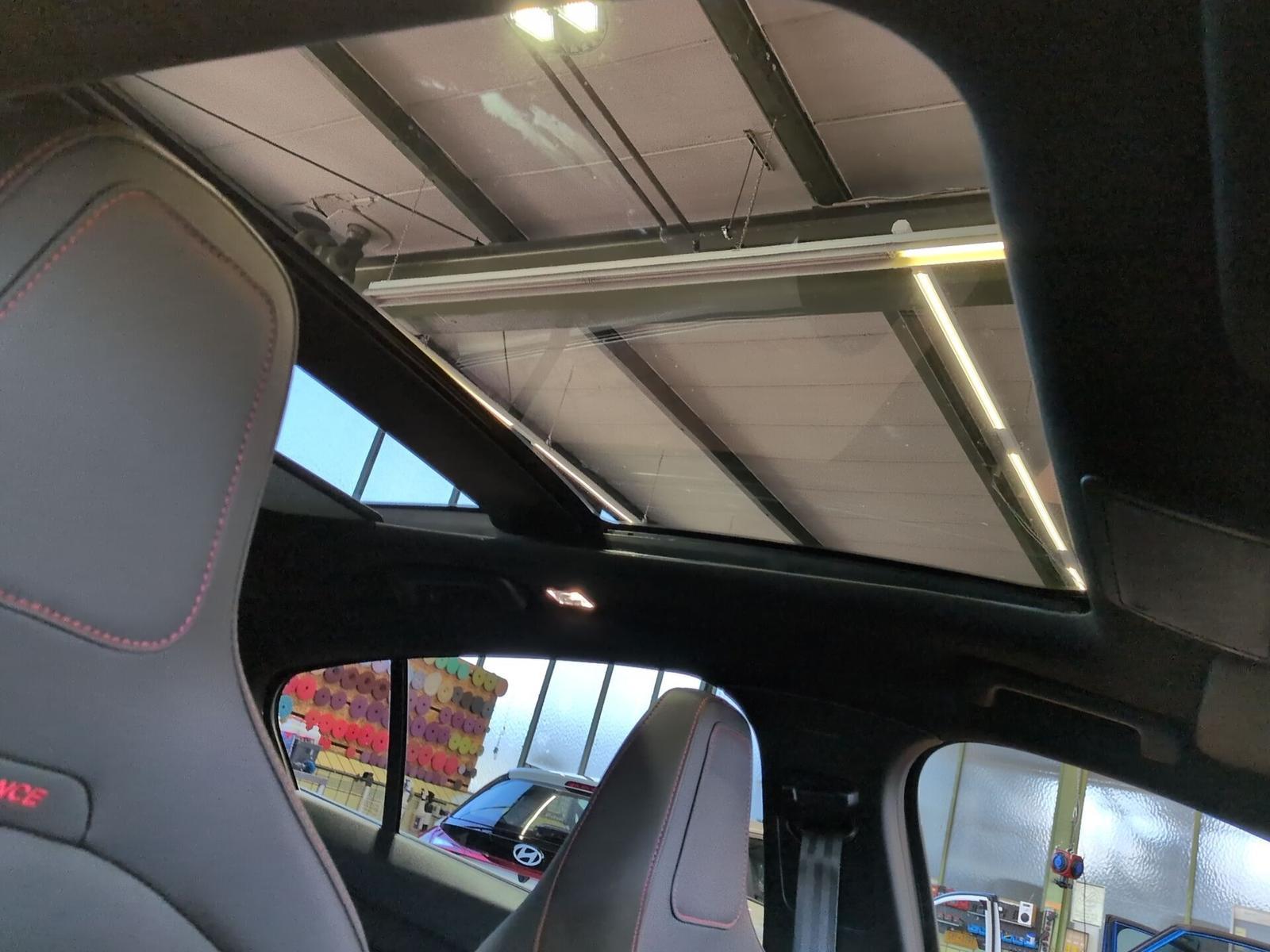 Ford Focus ST X 2.3L / Styling-Paket / AHK / LED, миниатюра 16