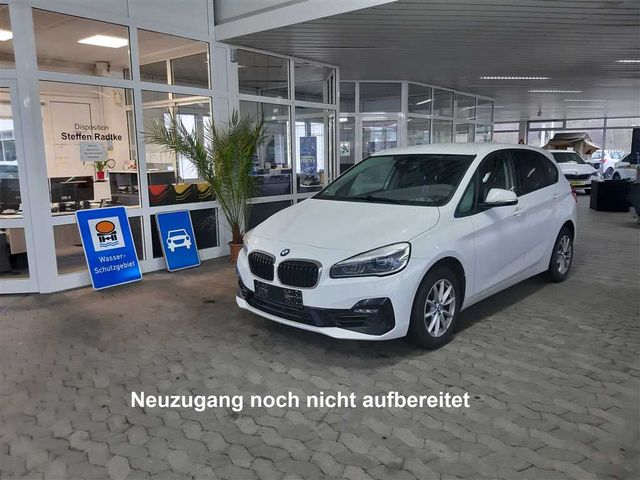 BMW 220 Active Tourer Sport Line Automatik NAVI+LED