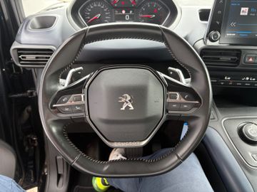 Fahrzeugabbildung Peugeot Rifter Allure L2 Aut. PDC 7 Sitze DAB uvm.