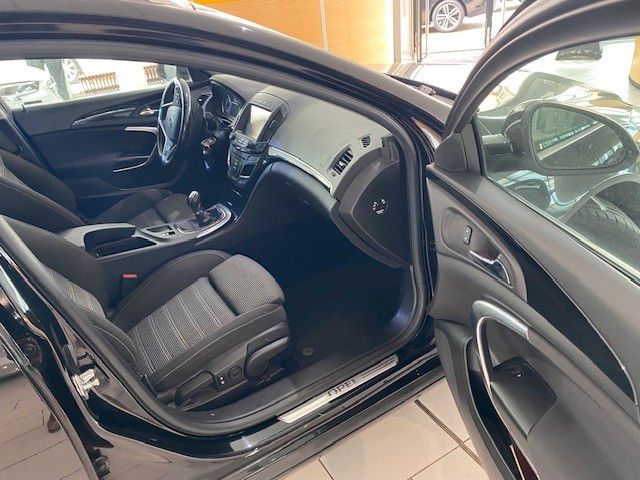 Fahrzeugabbildung Opel Insignia ST 1.4 INNOVATION SHZ/ALU/6-GANG/AHK
