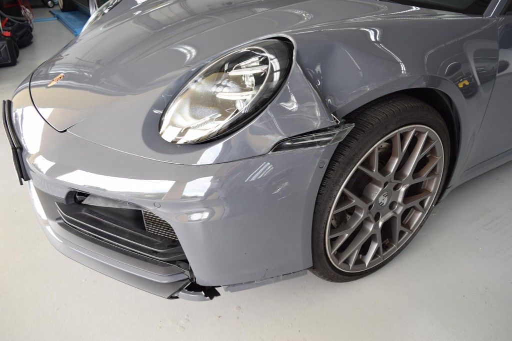 Porsche 992 Carrera Cabriolet unfallbeschädigt MatrixLed foto 16