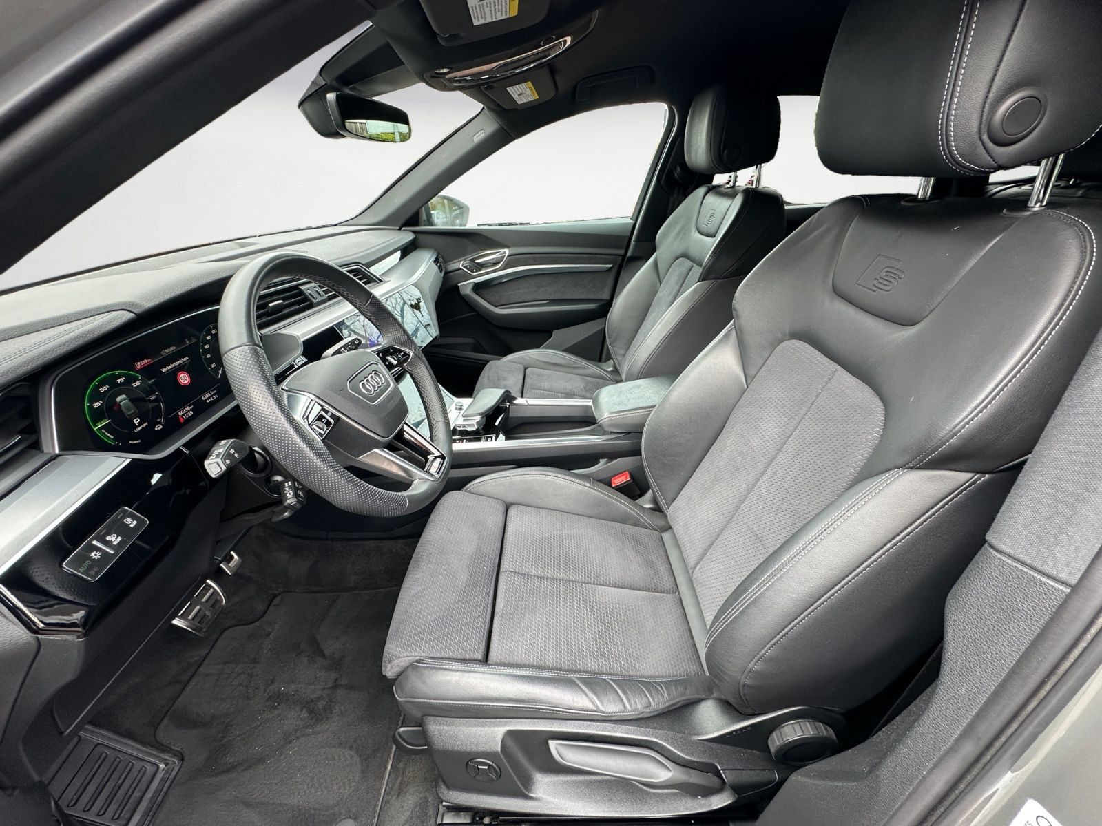 Audi Q8 e-tron - Bild 11