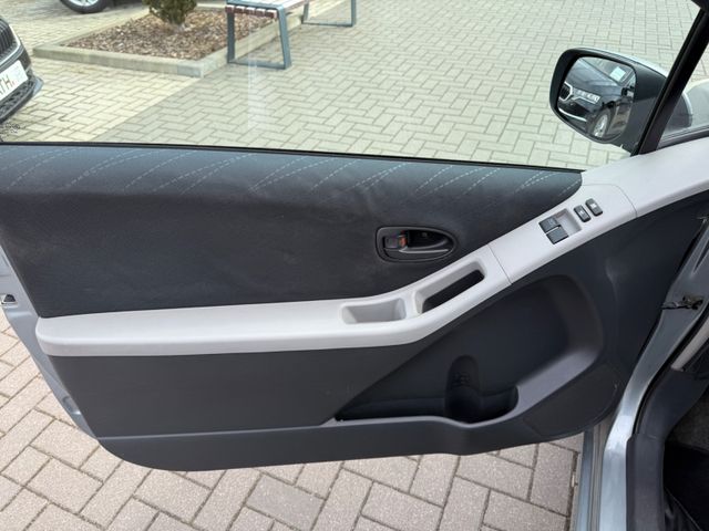 Toyota Yaris Sol