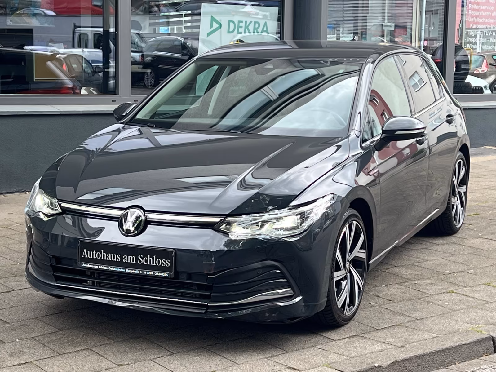 Volkswagen Golf VIII Lim. Style*Automatik*LED*DAB*Kamera*
