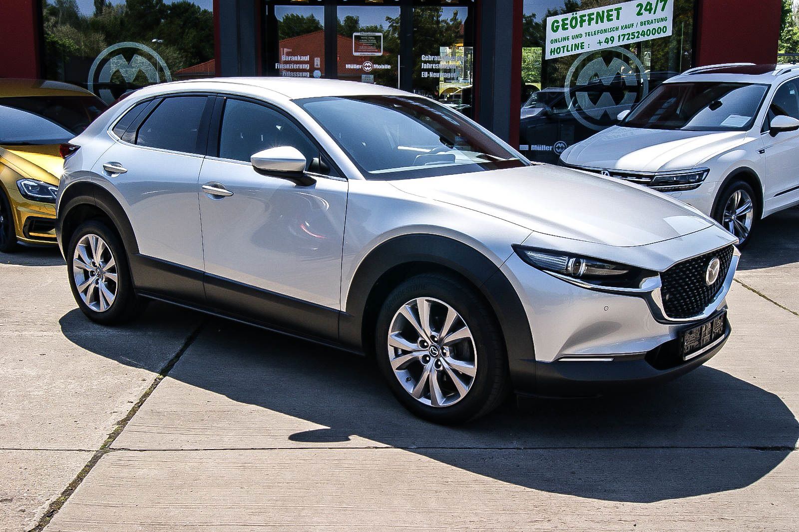 Fahrzeugabbildung Mazda CX-30 2.0 SKYACTIV-G M Hybrid DESIGN HEADUP LED