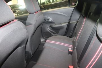 Fotografie 7 des Opel Corsa 1.2 Direct Injection Turbo GS Line
