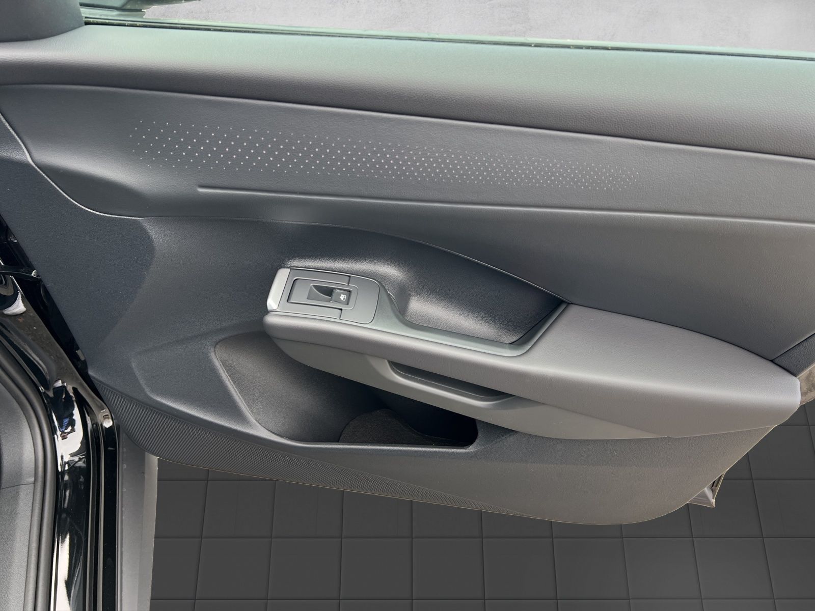 T-Roc Style 1.5 l eTSI OPF 110 kW (150 PS) 7-Gan