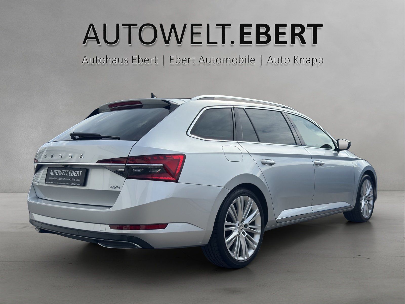Fahrzeugabbildung SKODA Superb Combi 2.0 TDI L&K 4x4/AHK/ACC/ST-HZG/