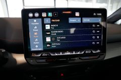 CUPRA Born Edition Dynamic | Navi | ACC | 360° CUPRA Born Edition Dynamic | Navi | ACC | 360°